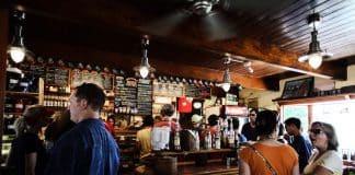 People at a cafe