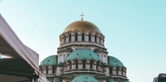 green and brown dome church during daytime